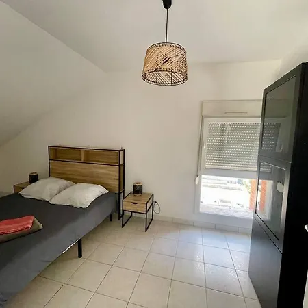 公寓 Cosy 2 Couchages - Secteur Sncf - Parking 香槟沙隆