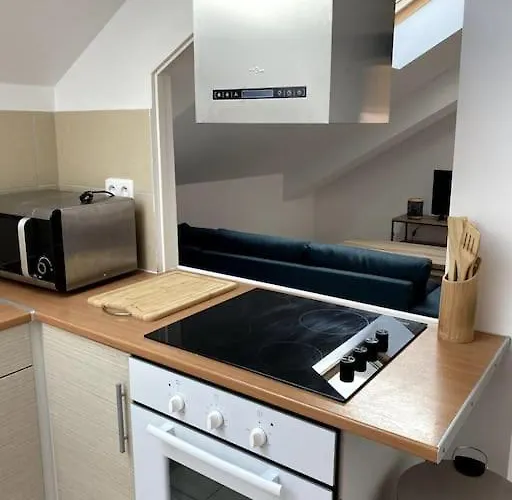 Apartment Cosy 2 Couchages - Secteur Sncf - Parking *