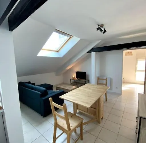 Cosy 2 Couchages - Secteur Sncf - Parking Apartment *